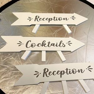 Set of 3 Wooden Painted Trifold table Top wedding direction pointers NWT